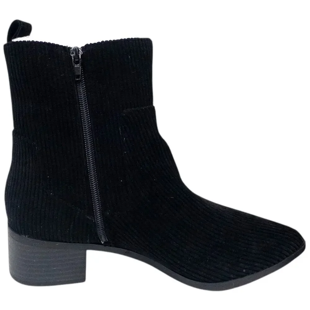 Journee Collection Nolani Courdory Heeled Ankle Boots Women's size 10 Black